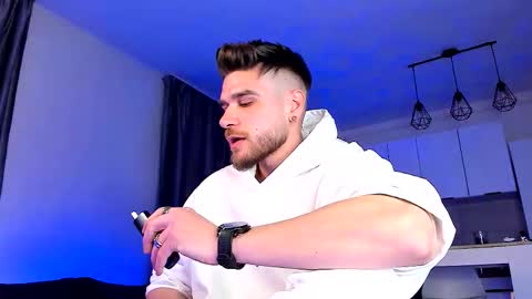 Paris online show from March 6, 9:25 pm