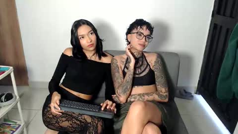 parisandvi online show from January 12, 10:17 pm