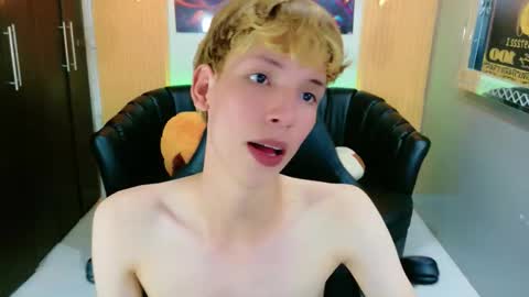 park_jimin1 online show from September 17, 12:52 pm