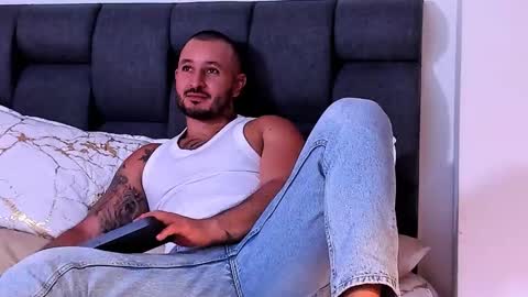 parker lavine online show from October 26, 2:34 am