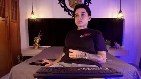 parker_noah online show from January 17, 8:06 pm