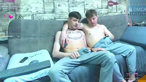 Max tall dark-haired guy with tattoos and Phil blond-haired online show from June 3, 1:19 am