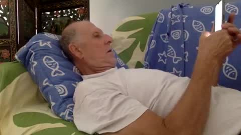 Snapshot of patibulaire1912 chatting on October 5, 6:44 am Pati24 online show from October 5, 6:44 am