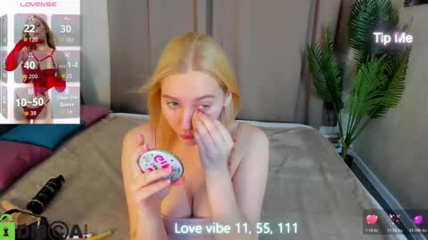 patr1cia_hart online show from December 3, 1:04 am