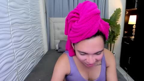 Snapshot of patricia_miller08 chatting on October 3, 5:27 am patricia_miller08 online show from October 3, 5:27 am