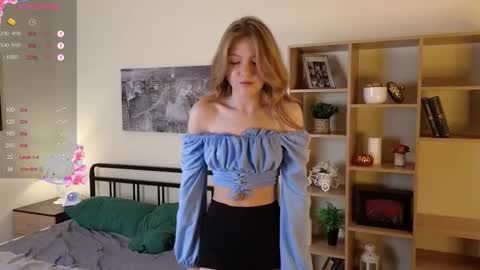 Vicki online show from November 29, 11:18 am