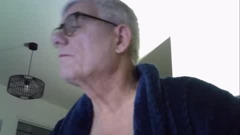 patrick5275 online show from December 5, 7:18 am