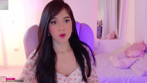 Snapshot of pau_cute chatting on September 18, 4:05 am Sofa online show from September 18, 4:05 am