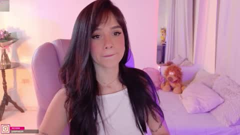 Snapshot of pau_cute chatting on October 2, 4:44 am Sofa online show from October 2, 4:44 am
