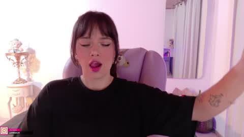 Sofa online show from April 21, 4:41 am