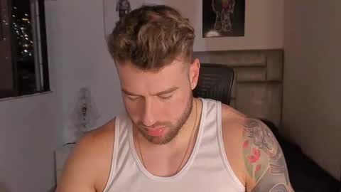 PAUL ROGER online show from January 31, 11:35 pm