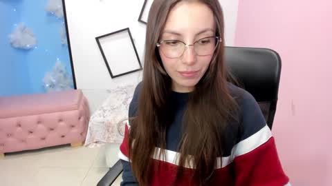 Snapshot of paula_miler1 chatting on October 14, 2:53 pm paula_miler1 online show from October 14, 2:53 pm