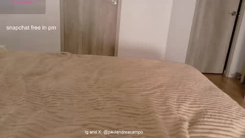 Paula Andrea online show from February 2, 11:23 pm