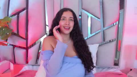 Snapshot of paulette_dupont_ chatting on September 22, 8:35 pm paulette_dupont_ online show from September 22, 8:35 pm