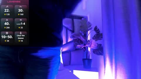 Snapshot of paulette_dupont_ chatting on September 17, 12:03 am paulette_dupont_ online show from September 17, 12:03 am