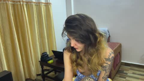 Isla  Chase online show from January 10, 3:27 pm