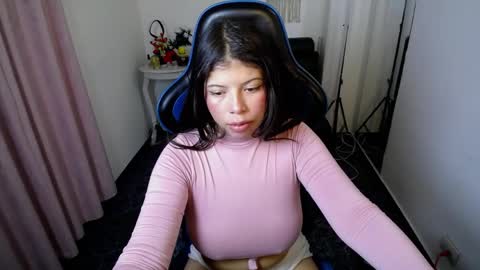 paulina07_ online show from June 4, 2:34 pm