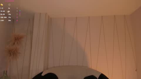 Paulina Santos  online show from March 14, 8:57 pm