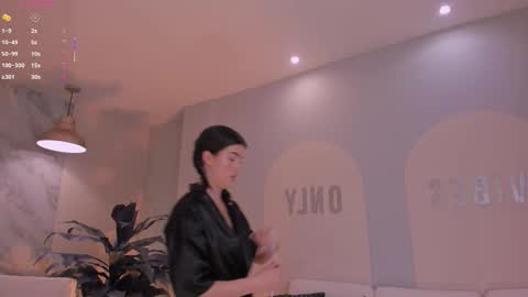 Paulina Santos  online show from March 27, 8:10 pm