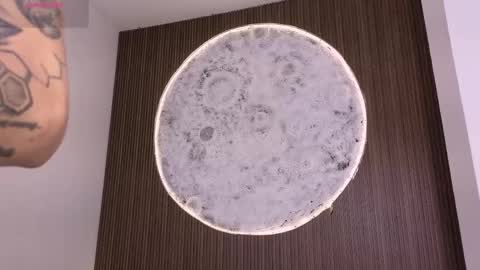 Paulo online show from April 12, 3:54 am