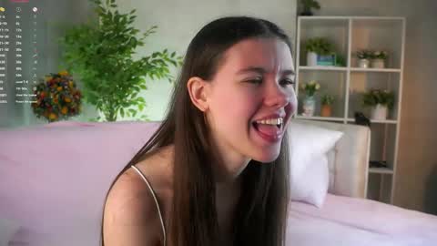 Beautiful Mila online show from May 14, 1:37 am