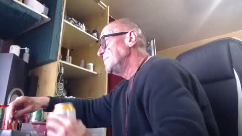 pc8474408 online show from May 5, 7:08 pm