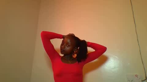 peachy_ebony online show from November 6, 2:31 pm