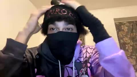Snapshot of peachy_plum chatting on October 17, 6:17 am Peachy online show from October 17, 6:17 am