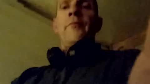 Snapshot of peanutbutter_doggystyle chatting on March 10, 10:18 am BTW online show from March 10, 10:18 am