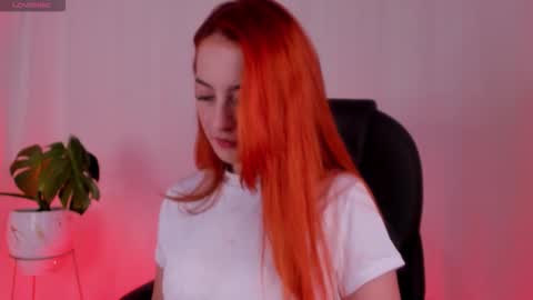 LILLY online show from November 8, 3:42 am