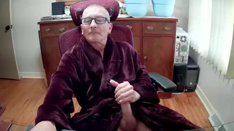 peepingmale online show from December 23, 1:13 pm