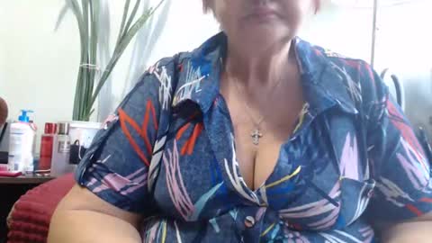 Snapshot of peggysoft chatting on October 20, 11:04 am PeggySoft online show from October 20, 11:04 am