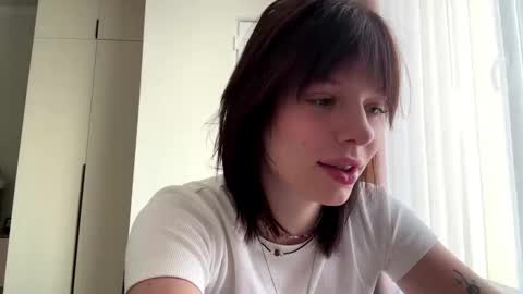 Lolly online show from December 3, 9:43 am