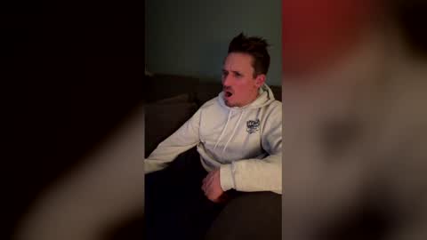 pegmyazz81 online show from March 7, 4:34 am