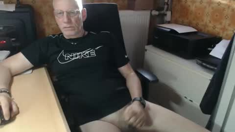 Pemue65 online show from June 8, 5:08 am