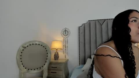 penelope douglas online show from October 19, 4:17 am
