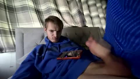 Penguin online show from January 15, 3:21 pm