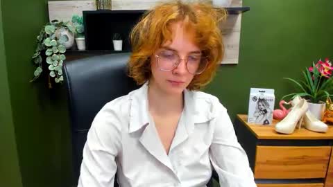 Snapshot of penny_lust chatting on October 13, 6:26 am Penny online show from October 13, 6:26 am