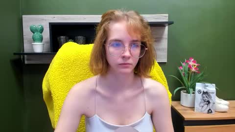 Snapshot of penny_lust chatting on September 29, 6:23 am Penny online show from September 29, 6:23 am