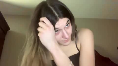 Penutbuttajelllytime online show from February 26, 2:30 am