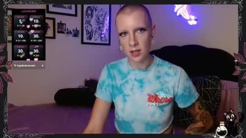 Pepper Dagger online show from September 17, 3:43 am