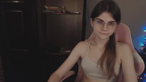 Snapshot of peralez_f chatting on January 24, 5:31 am Farida online show from January 24, 5:31 am