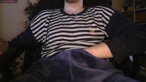 peregrintpelfox online show from March 22, 9:02 am