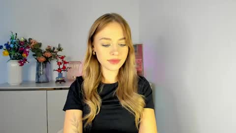 Cindy online show from May 12, 5:27 am