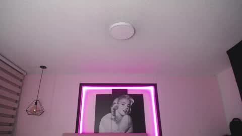 perla_lovely online show from January 18, 12:36 pm