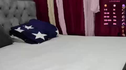 Perla Thompson online show from January 6, 8:46 pm