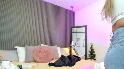 Lizza online show from December 21, 11:27 am