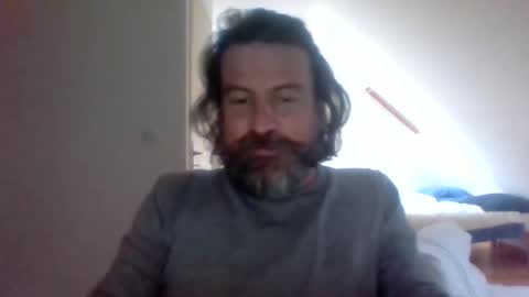 pesketig42 online show from March 15, 5:05 pm