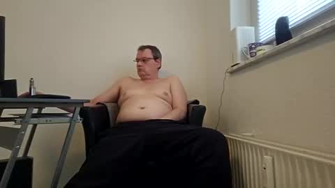 peter_03041976 online show from February 27, 10:22 am