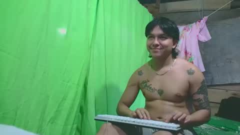 peteresmitd17 online show from December 22, 10:38 pm